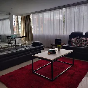 Apartamento Amplio Y Comodo Apartamento En Chico Calle 100, Bogotá